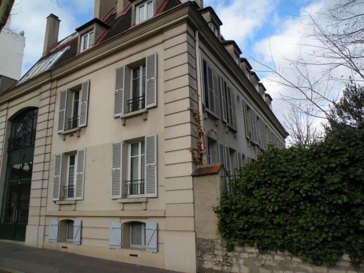  joli petit immeuble, boulevard Saint-Jacques